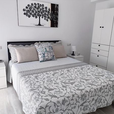 Mare De Deu, Vivienda Vacacional Para Familias Y Mayores De 25 Anos En El Grao De Gandia-Playa Playa de Gandia Екстер'єр фото