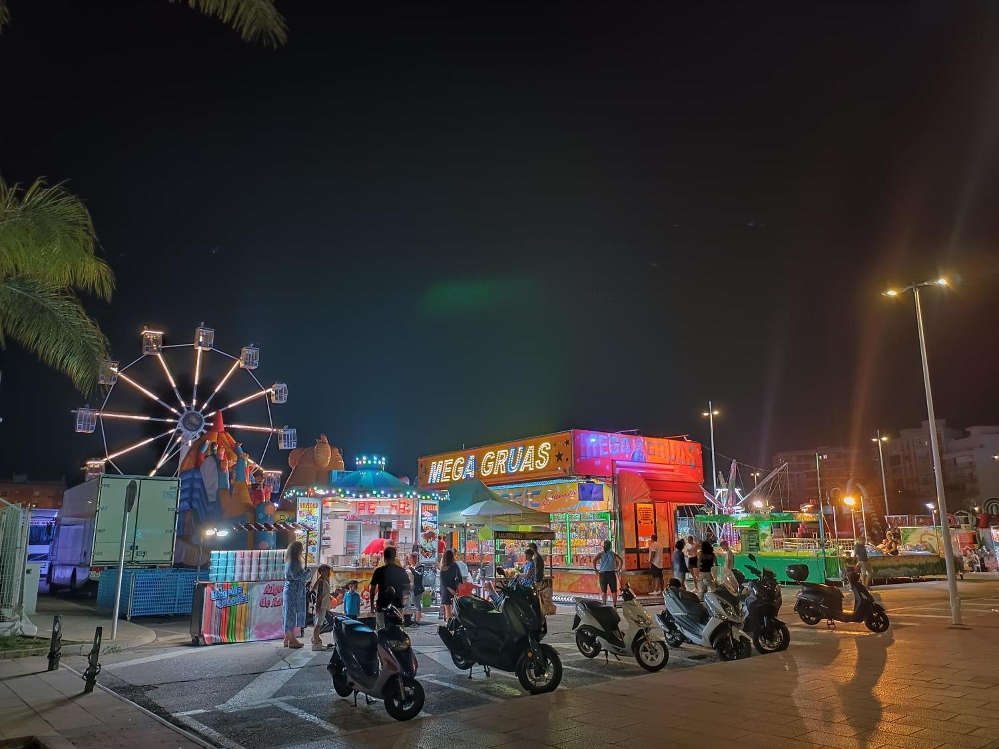 Mare De Deu, Vivienda Vacacional Para Familias Y Mayores De 25 Anos En El Grao De Gandia-Playa Playa de Gandia Екстер'єр фото